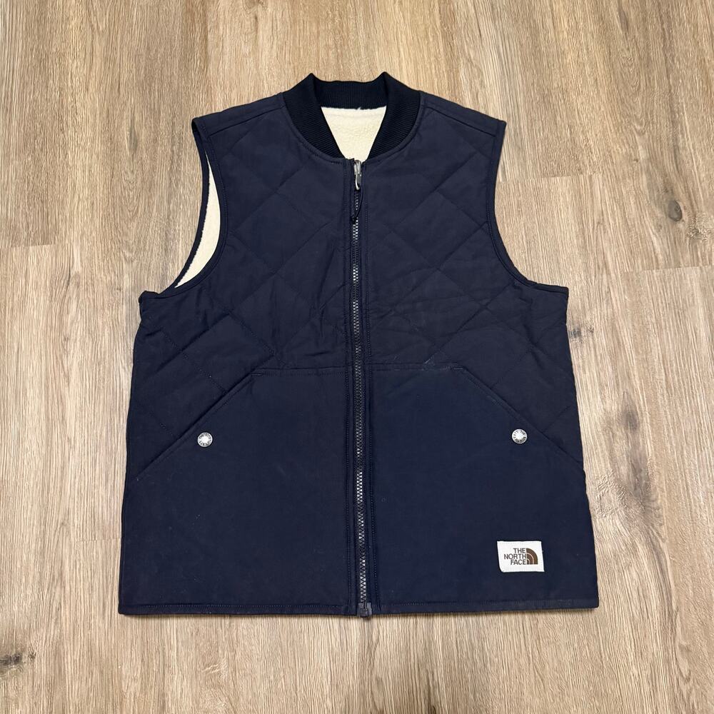 The North Face Women's Cuchillo Reversible Sherpa Vest Navy Blue Size Small